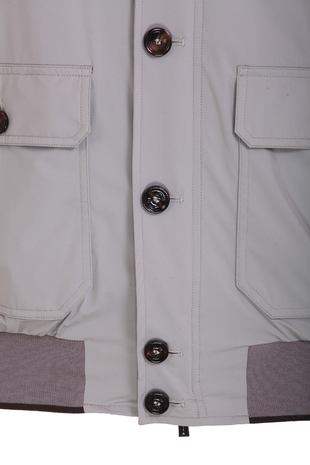 shop MOORER Saldi Bomber: Moorer bomber "Carlos KN".
Collo, fondo e polsini in maglia. 
Chiusura frontale con zip e bottoni in corno. 
Tasche frontali a toppa con pattina e bottone a doppia entrata. Pratiche tasche porta documenti e rifiniture con fettucce logate.
Composizione: 88%Poliammide 12%Poliuretanica.
Fabbricato in Italia.. CARLOS KN-GHIACCIO U0106 number 3695186